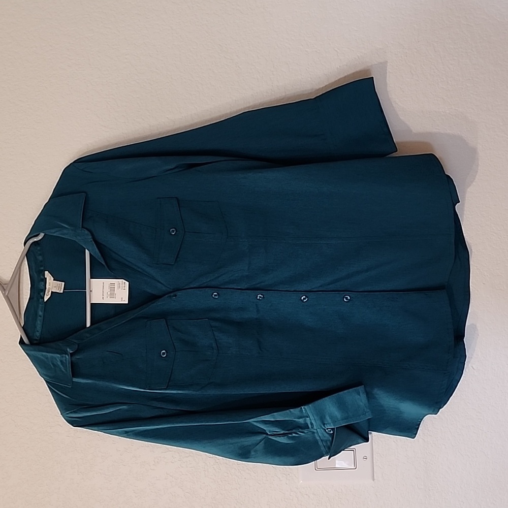 Beautiful Green Dress Shirt